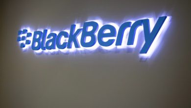 صورة انخفاض أسهم شركة BlackBerry بأكثر من 10%