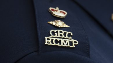 صورة RCMP تحقق في حادثة اعتقال معلق الـRebel News