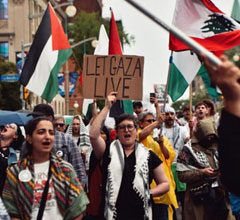 صورة بالصور| فعالية في كندا للتذكير بجرائم إسرائيل بحق الطواقم الطبية الفلسطينية