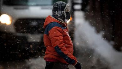 صورة أونتاريو تعلن حالة الطوارئ بعد تساقط الثلوج بكثافة وانقطاع التيار الكهربائي
